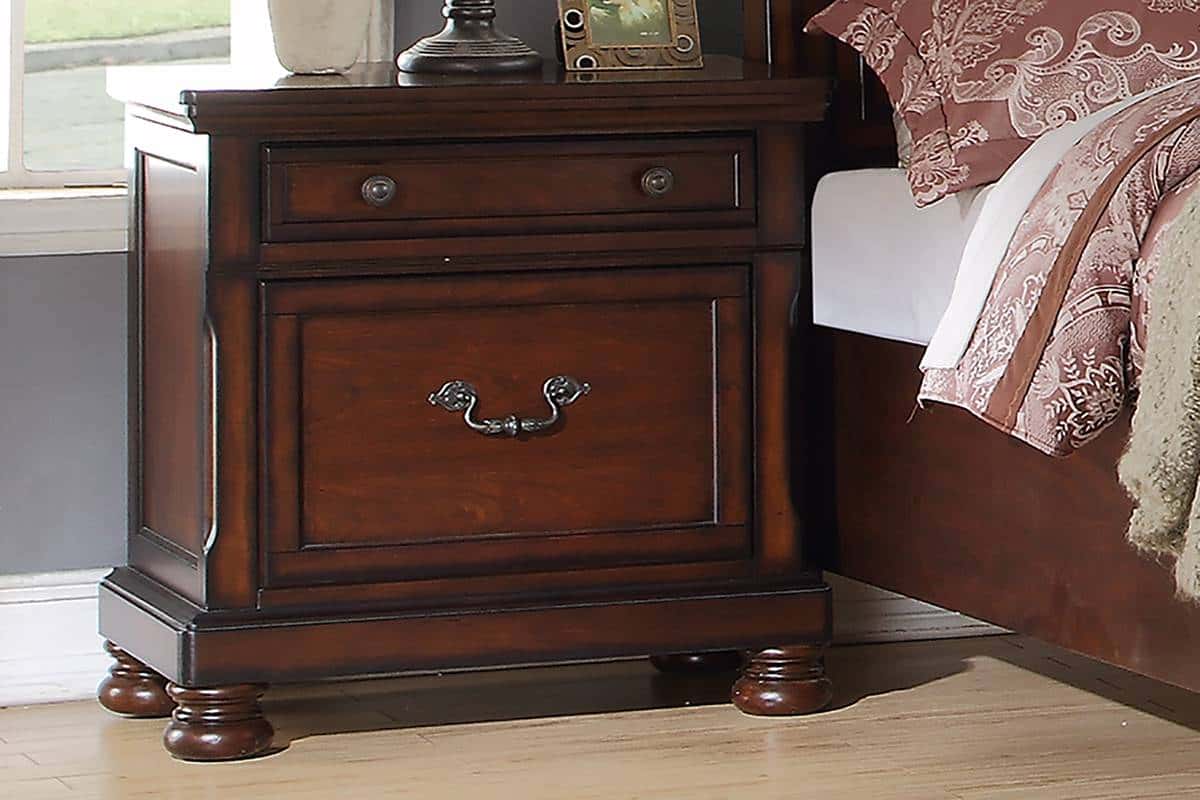 Traditional 3-Piece Bedroom Set