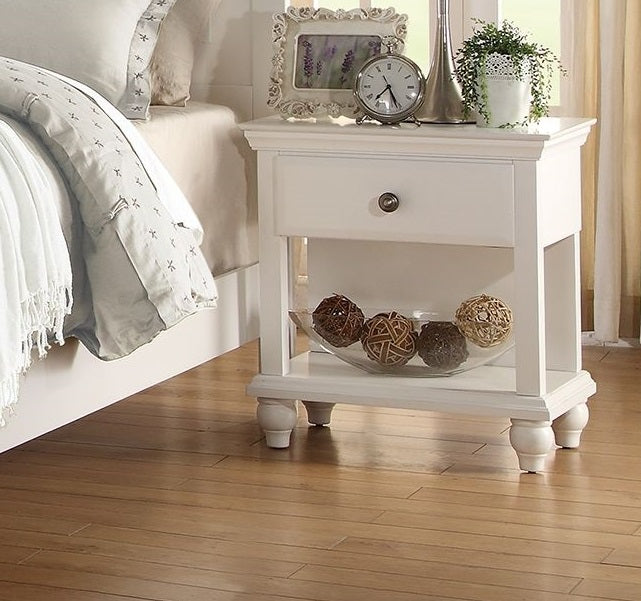 White Queen Size Bed & Nightstands Set