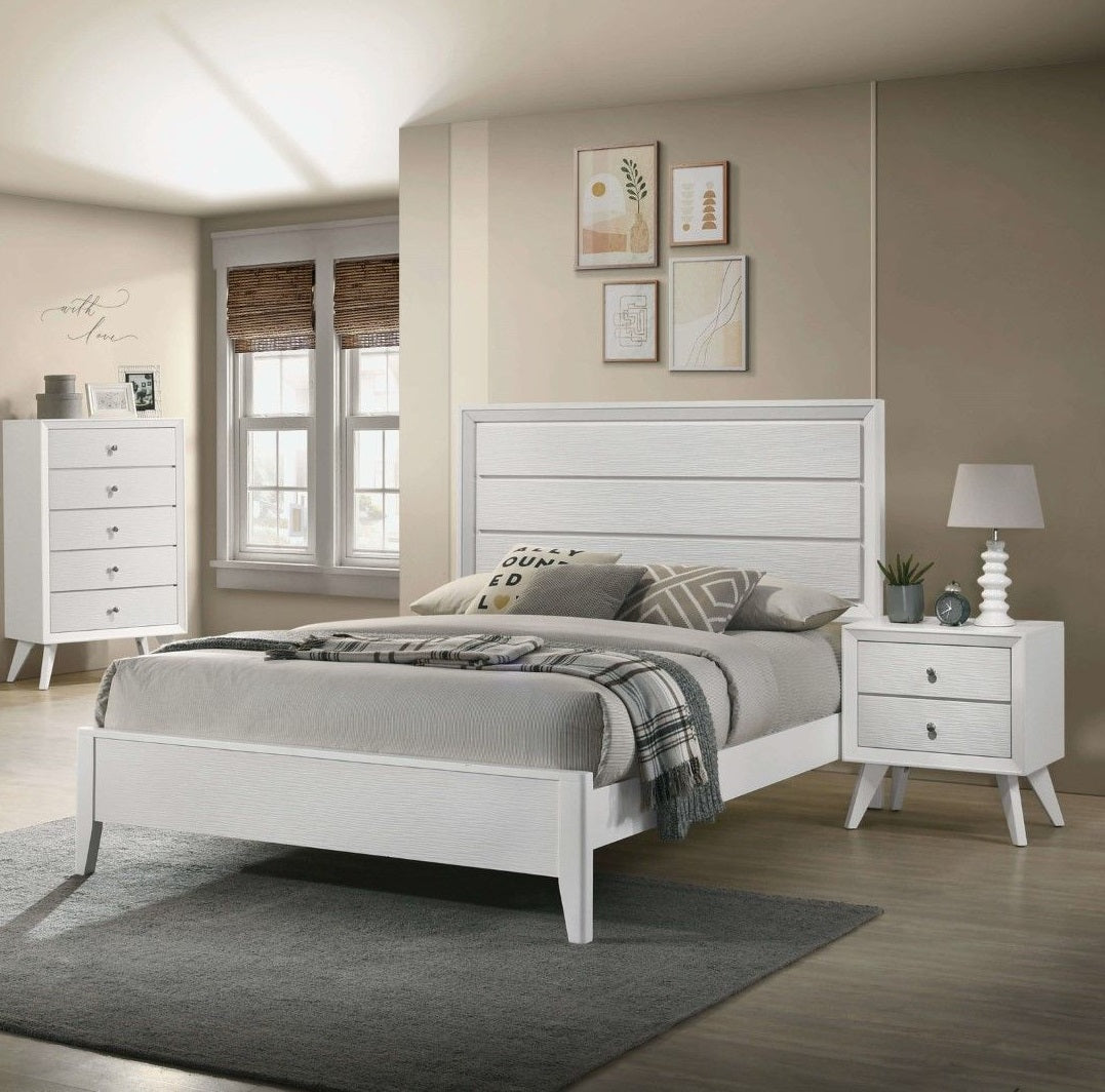 White King Size Bed 2x Nightstands