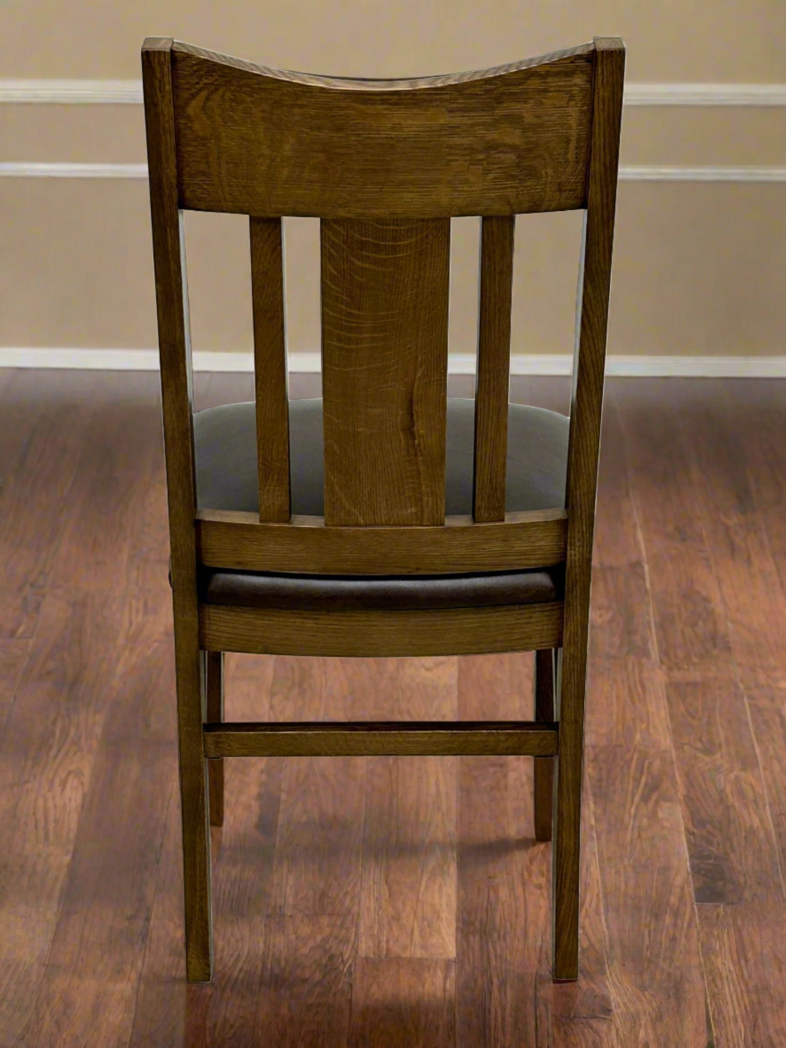 Mission Quarter Sawn Oak Round Dining Table Set - 40