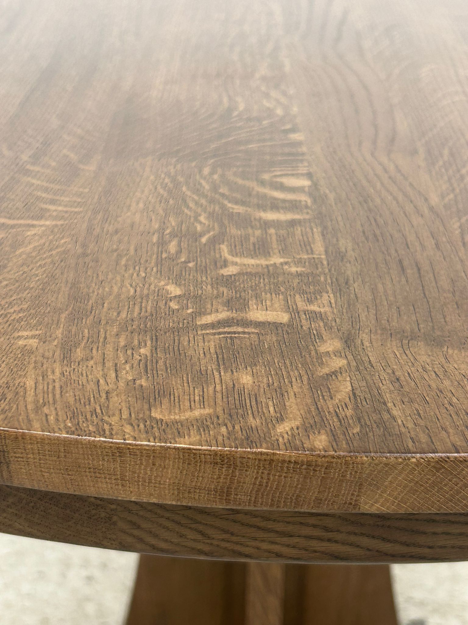 Mission Sawn Oak Round Dining Table - 40