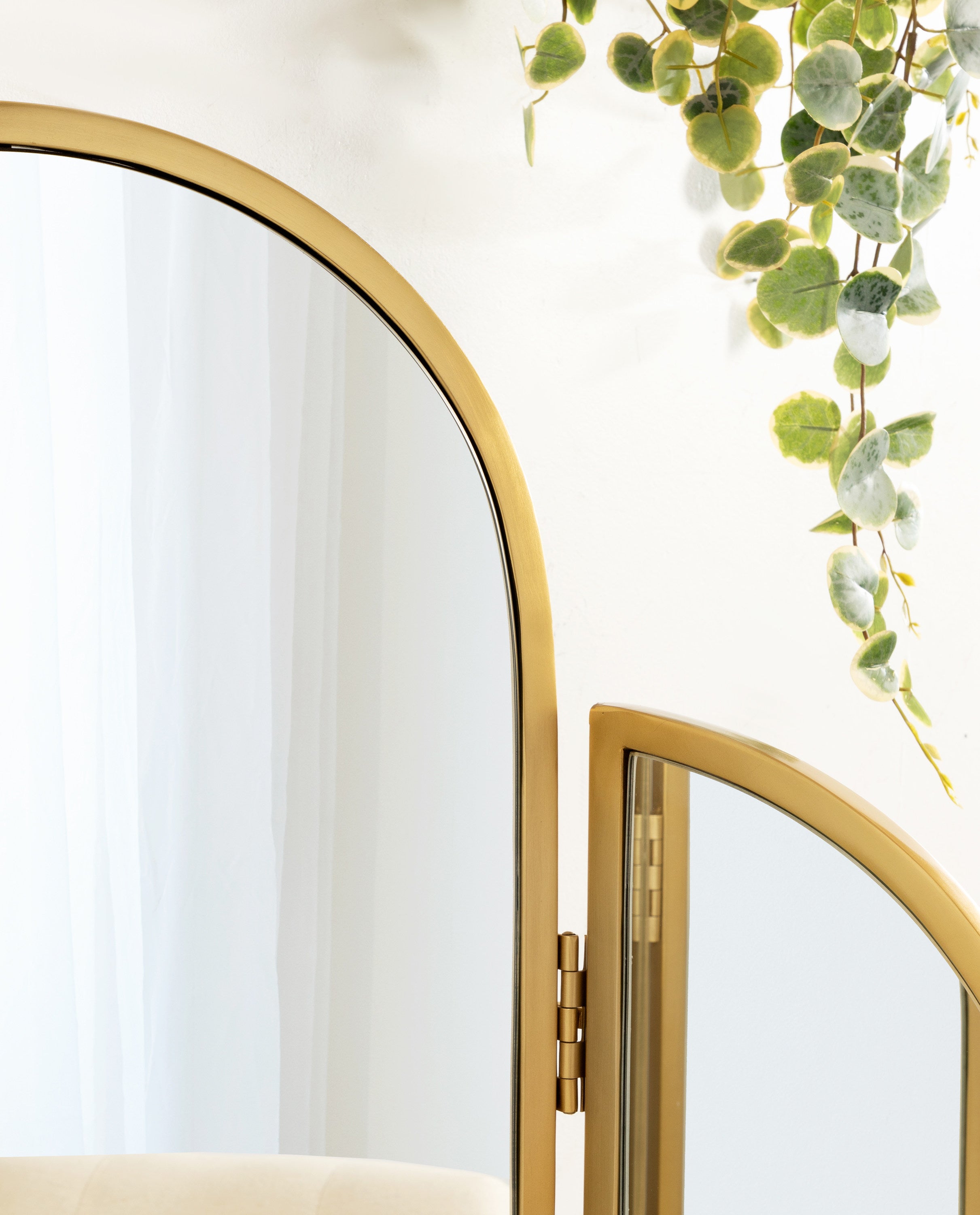 Amoli Tri-Fold Arch Metal Mirror