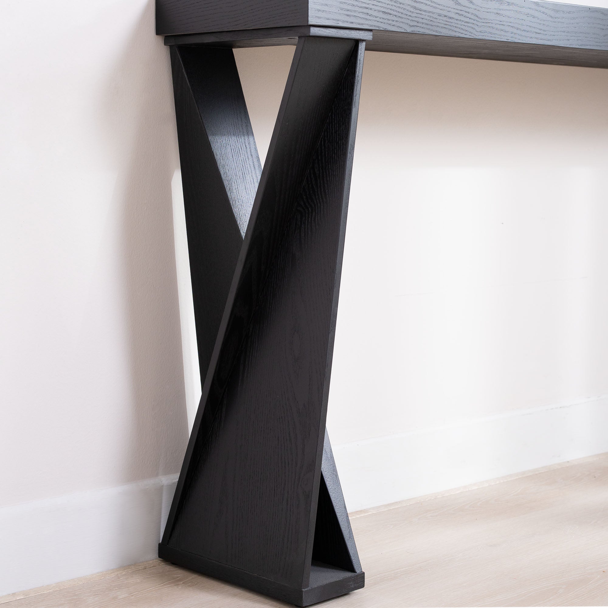 Modern Console Table – 58.3