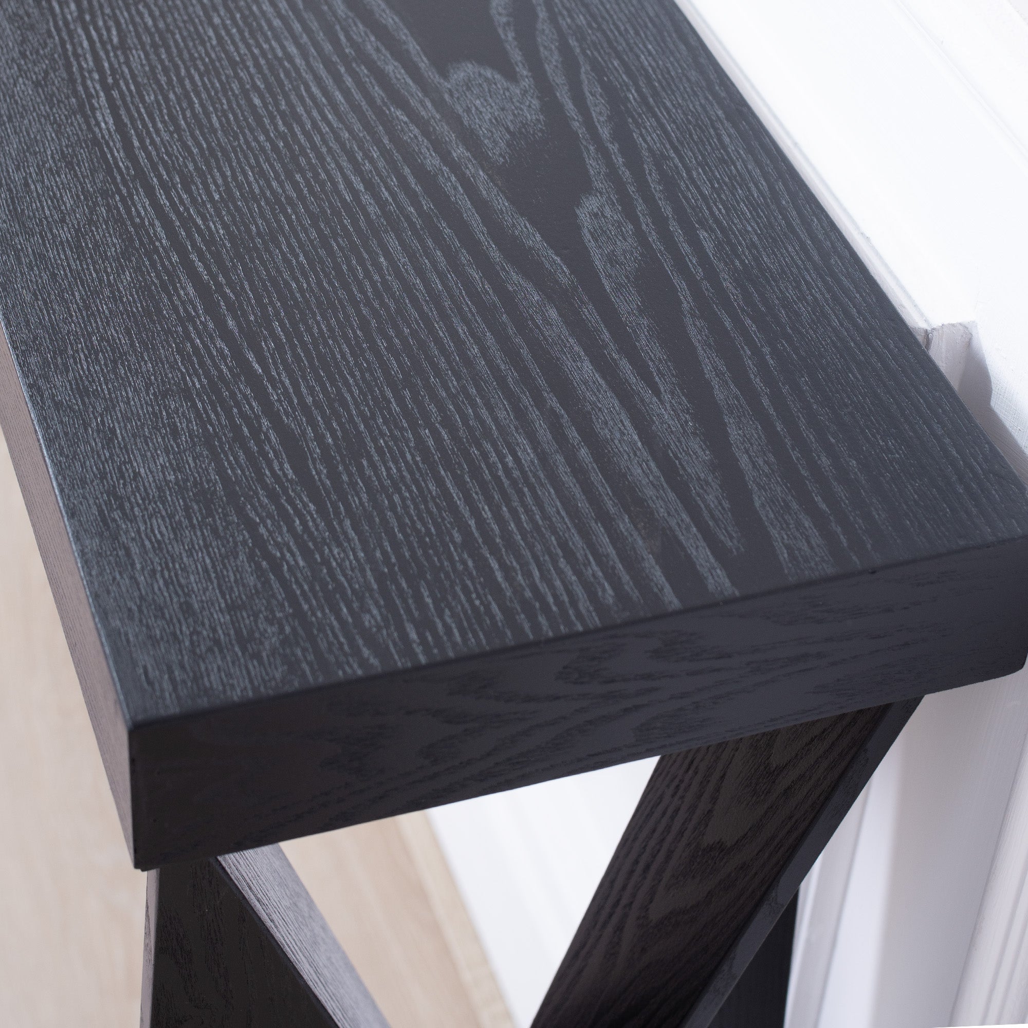 Modern Console Table – 58.3
