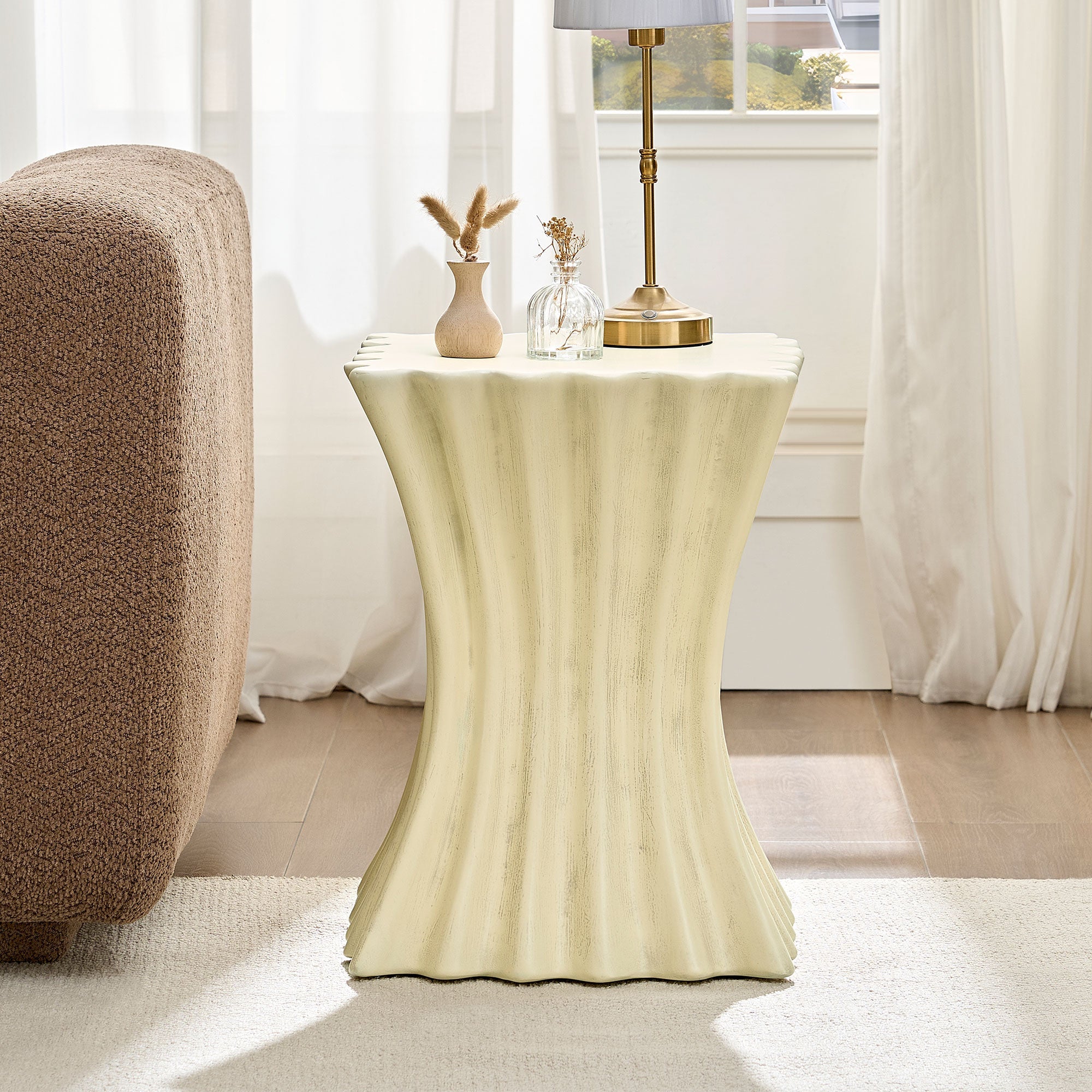 15.16 Inch Vintage Sturdy Fiberglass Side Table