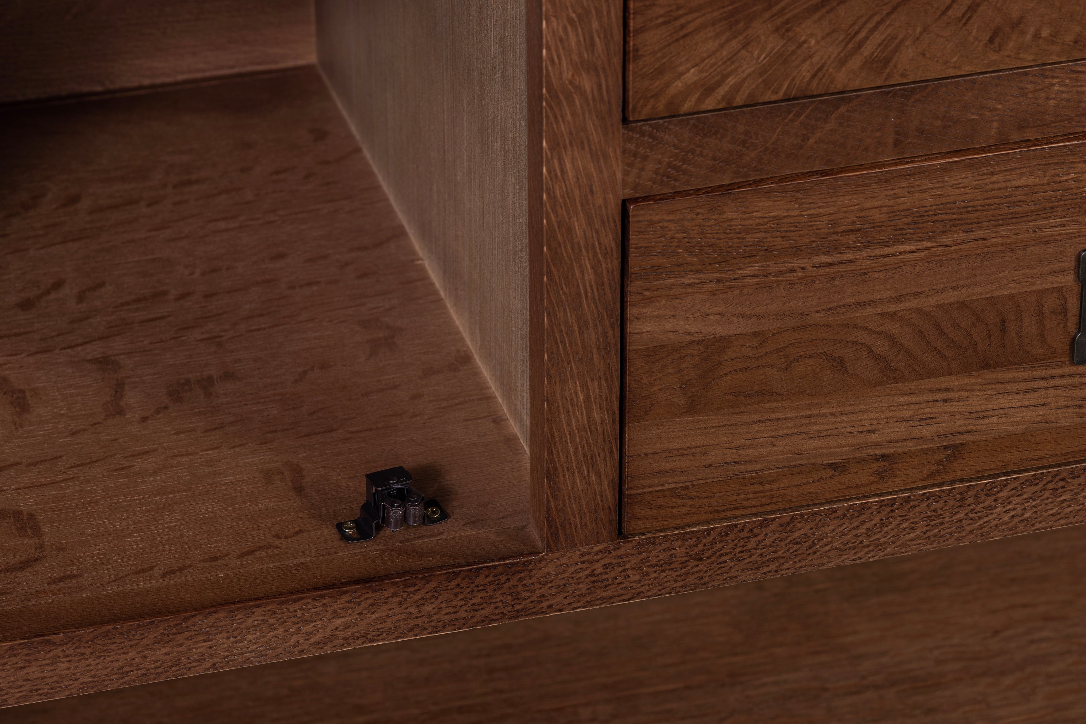 Mission Turner Sideboard with 3 Drawers and 2 Doors - Walnut (AW) - 58