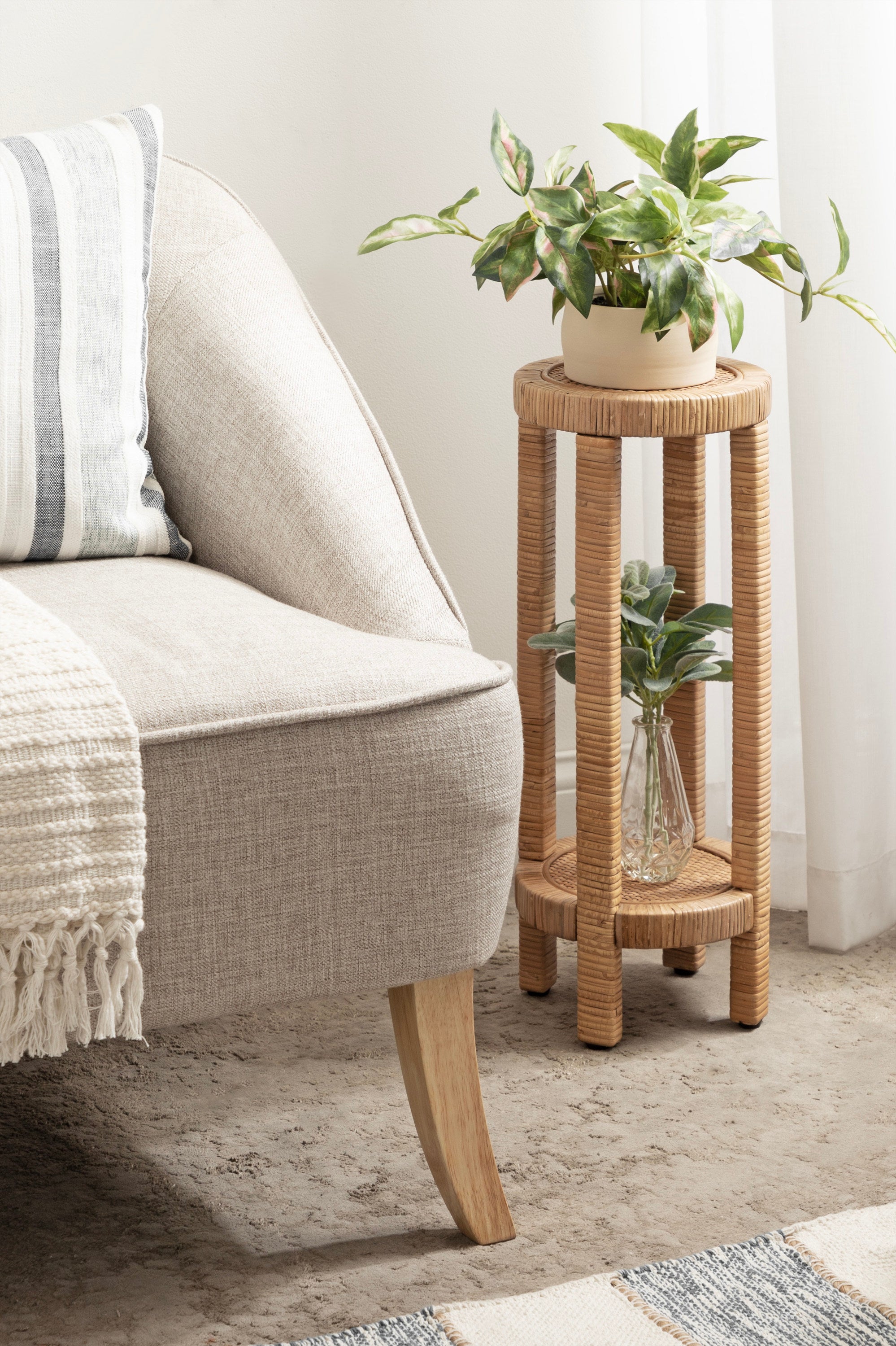 Rafina Round End Table