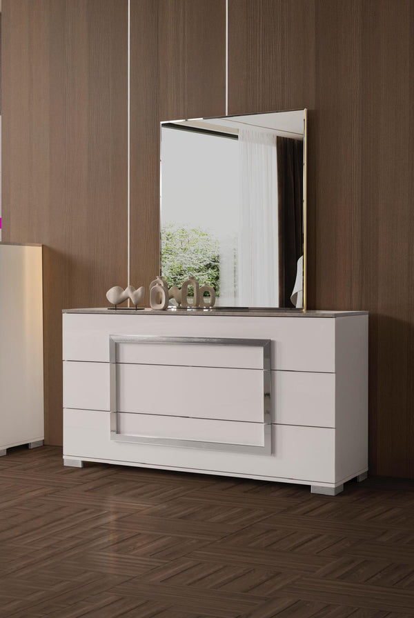 Aspen Dresser