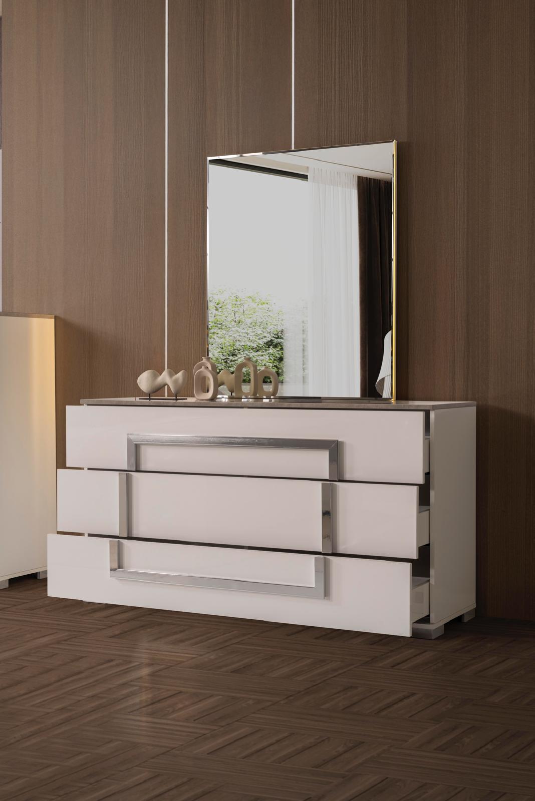 Aspen Dresser