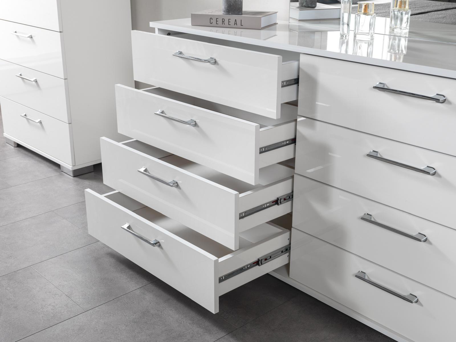Zaya Dresser