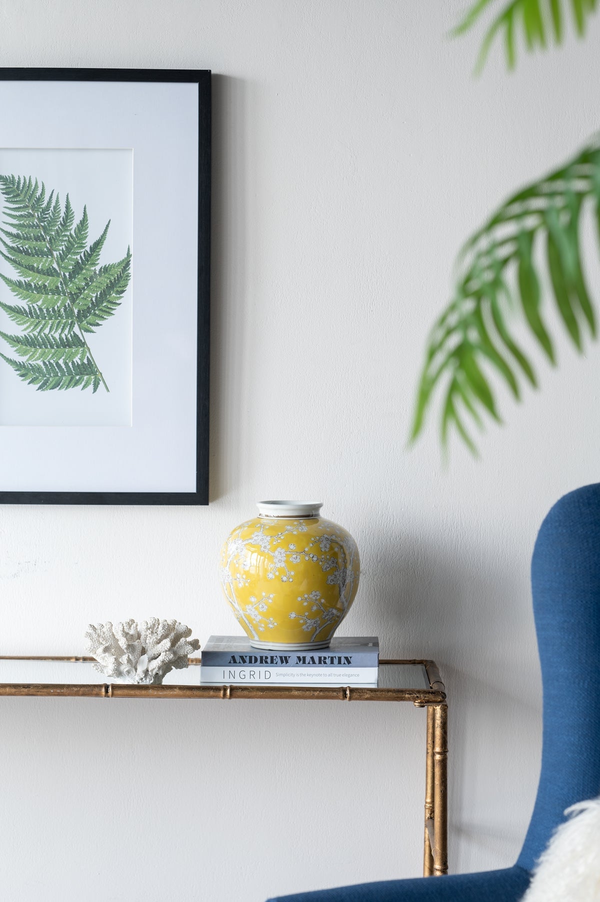 Genuine Porcelain Yellow and White Accent Vase