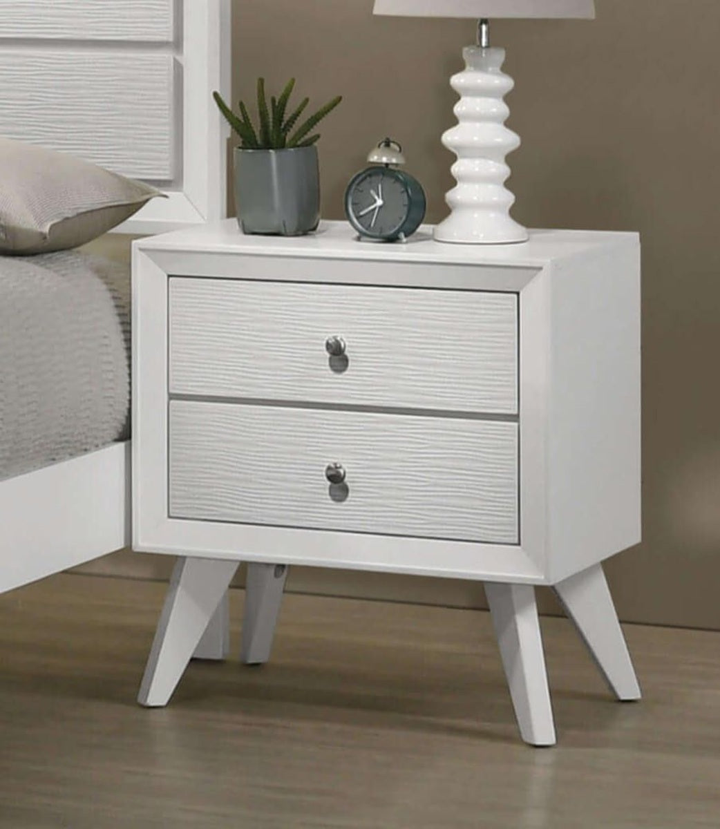 White King Size Bed 2x Nightstands