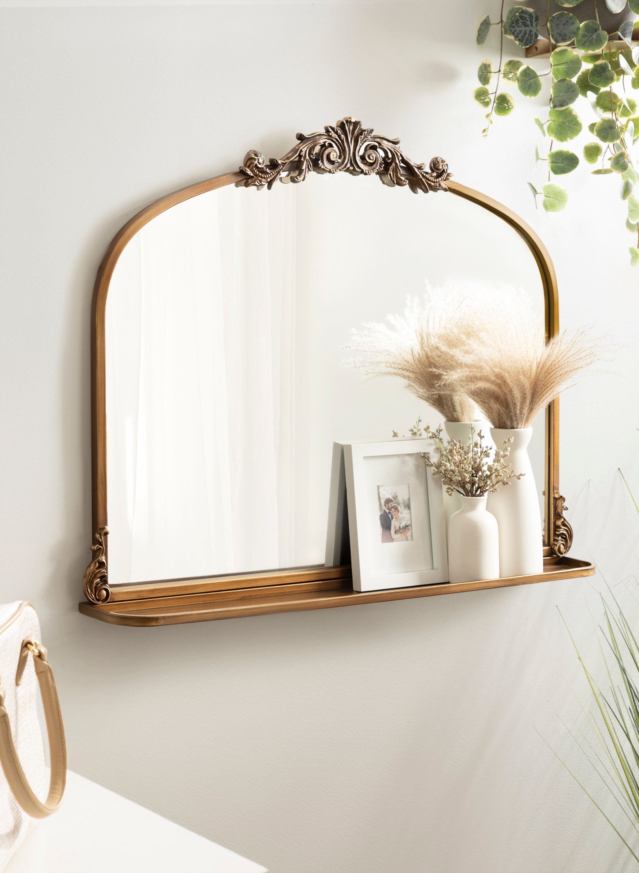 Arendahl Traditional Arch Mirror with Shelf