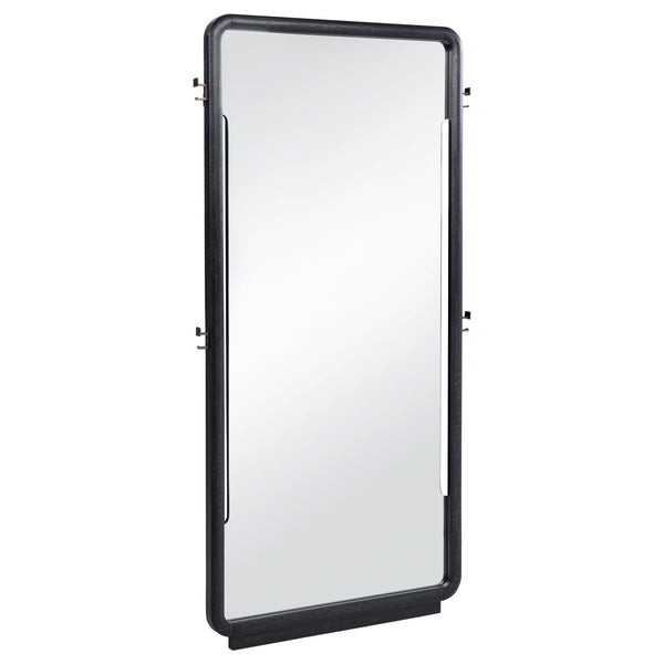 Leonardo Mirror
