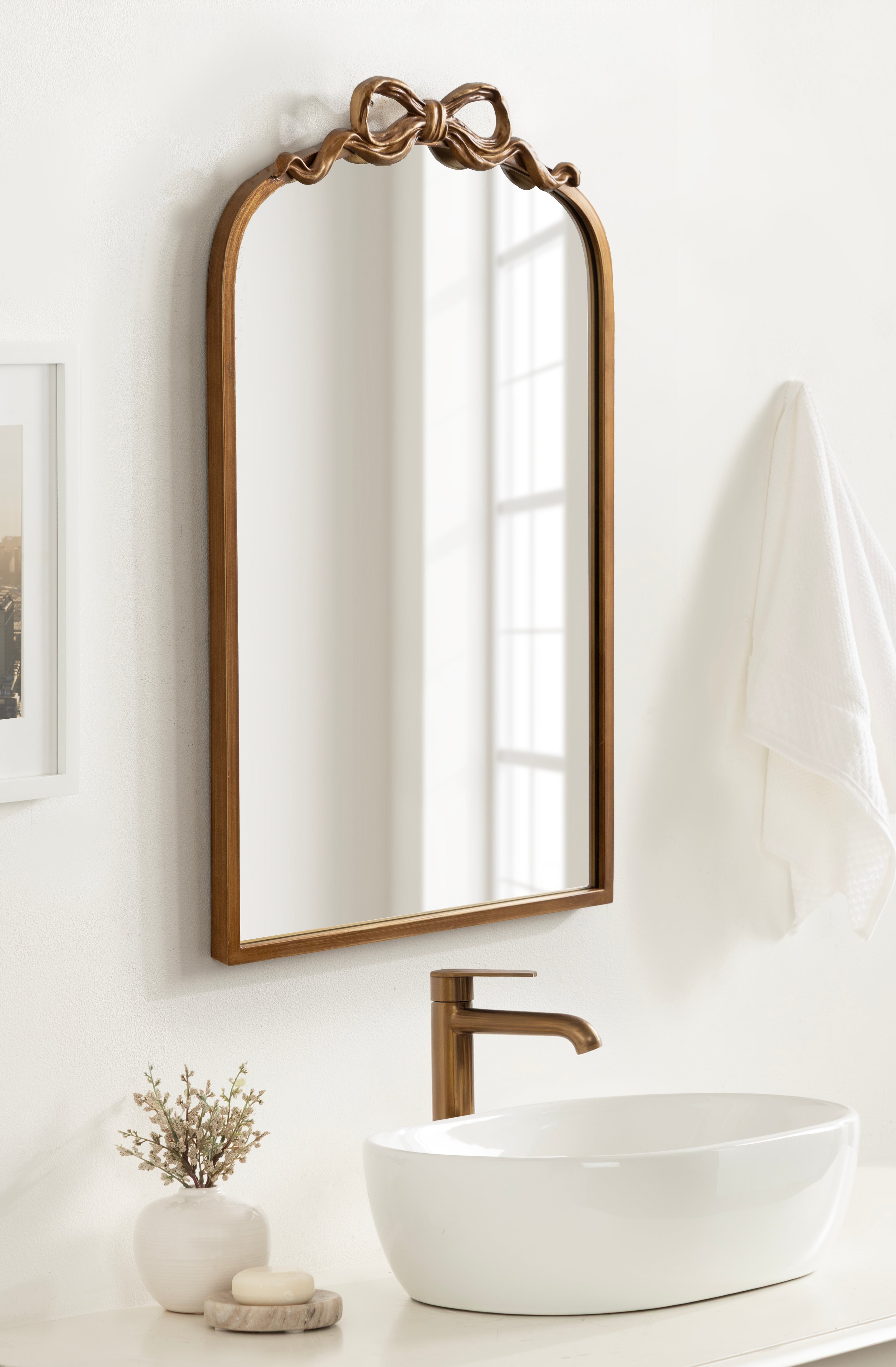 Arendahl Ribbon Arched Mirror