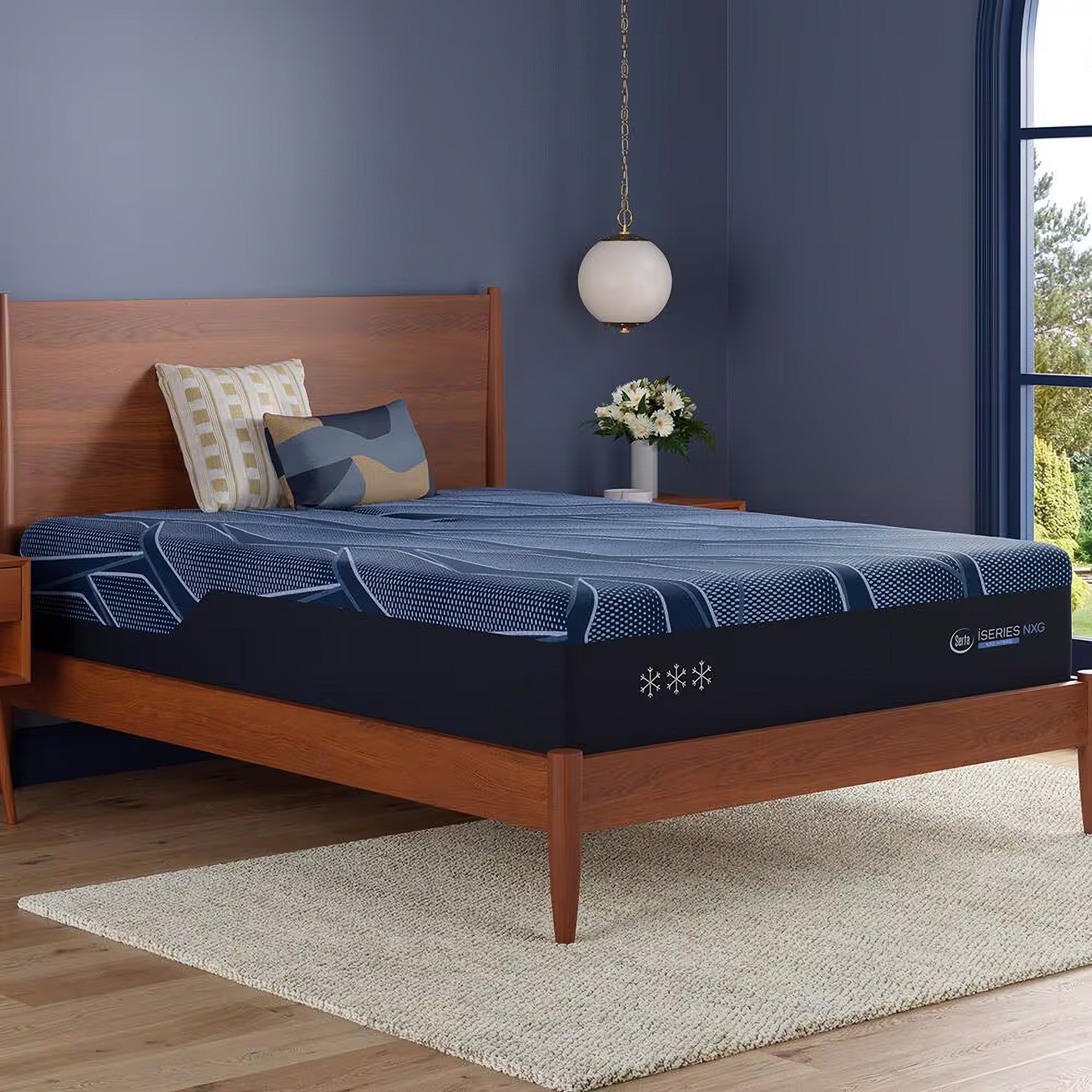 Serta iSeries Hybrid Closeout