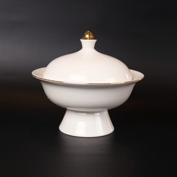 White Versaille Bowl with Lid- Set of 4