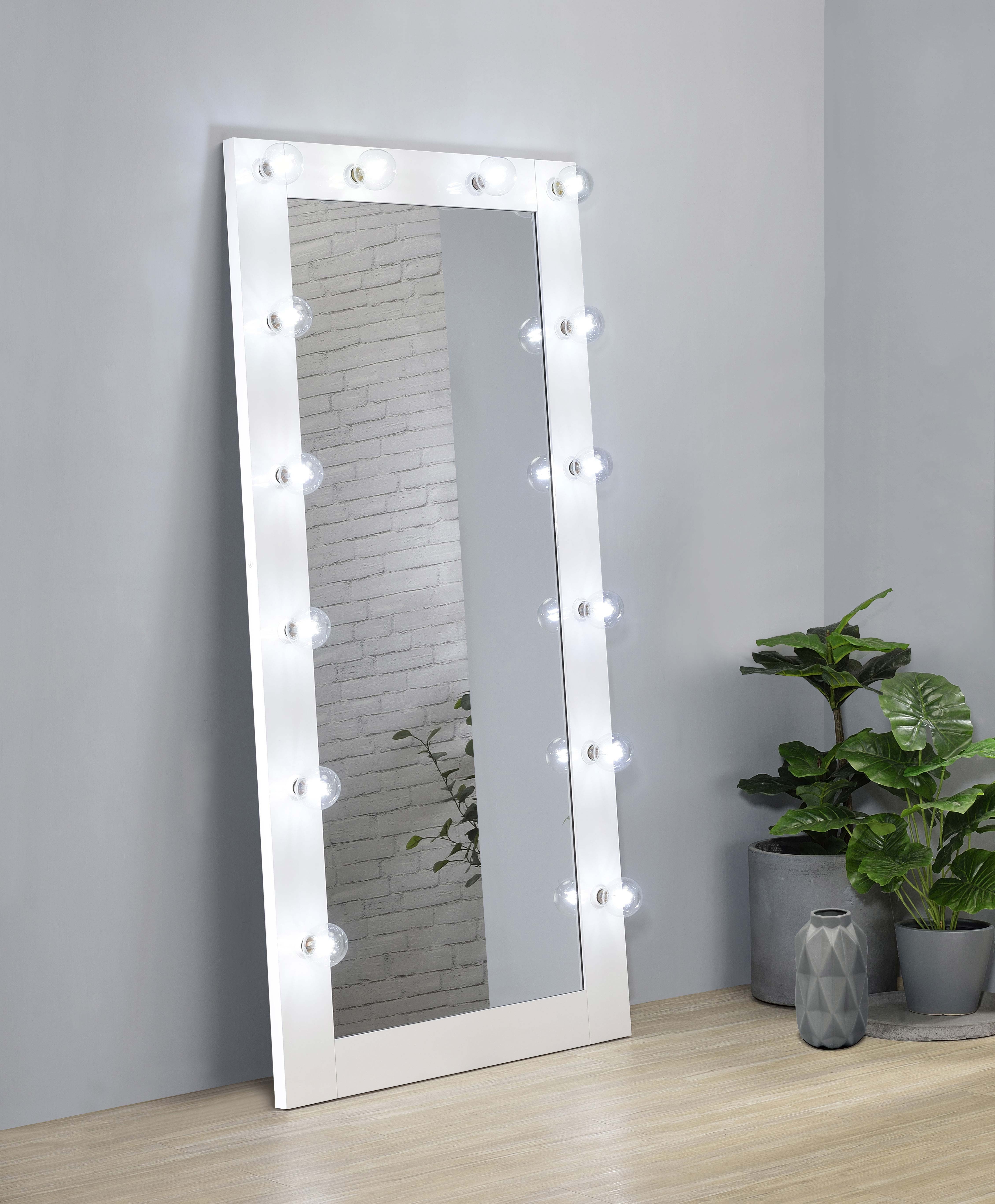 Zayan Mirror