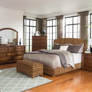 Laughton Queen Bedroom set 4 PCS